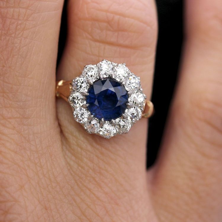 Antiker Saphir- und Diamant-Gänseblümchenring