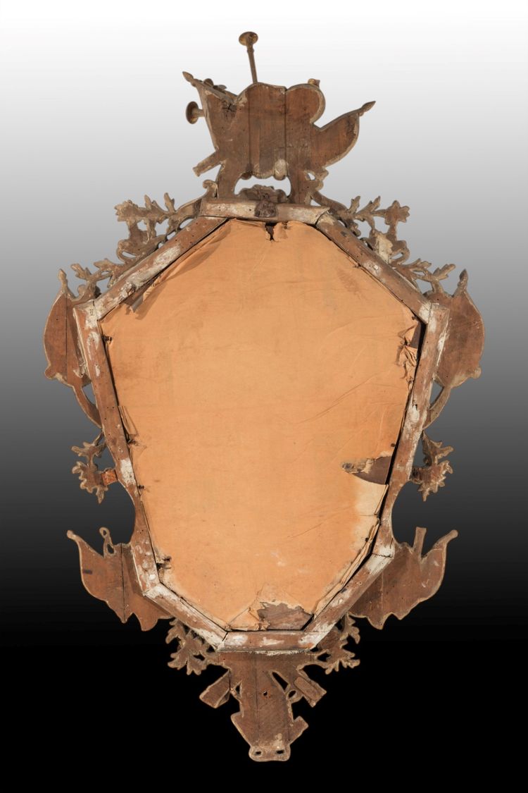 Paire d'appliques en bois sculpté et doré, Venise, milieu du XVIIIe siècle