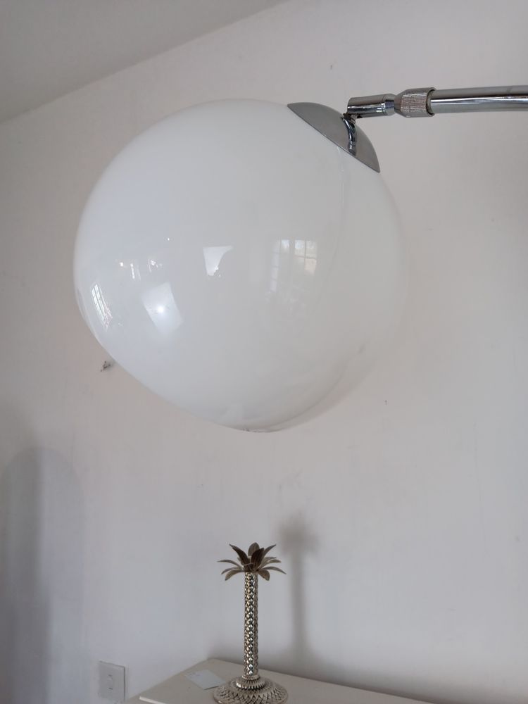 Lampadaire Agemob arc chrome