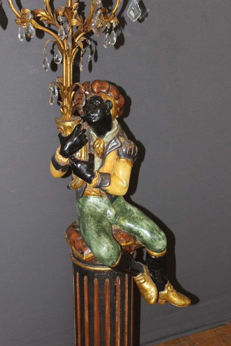 Nubien Porte Torchère en bois polychrome vers 1950