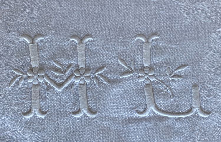 Tovaglia e i suoi 12 asciugamani in lino damascato - Monogramma H L - XIX secolo
