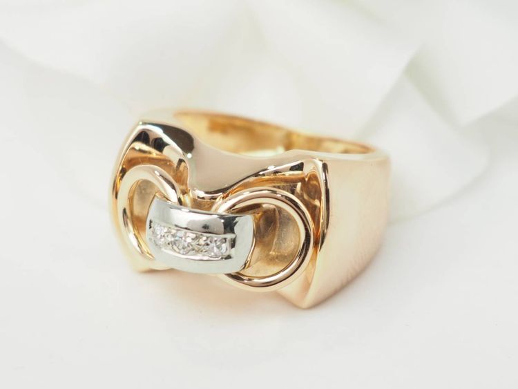 Anello Tank in oro rosa e diamanti