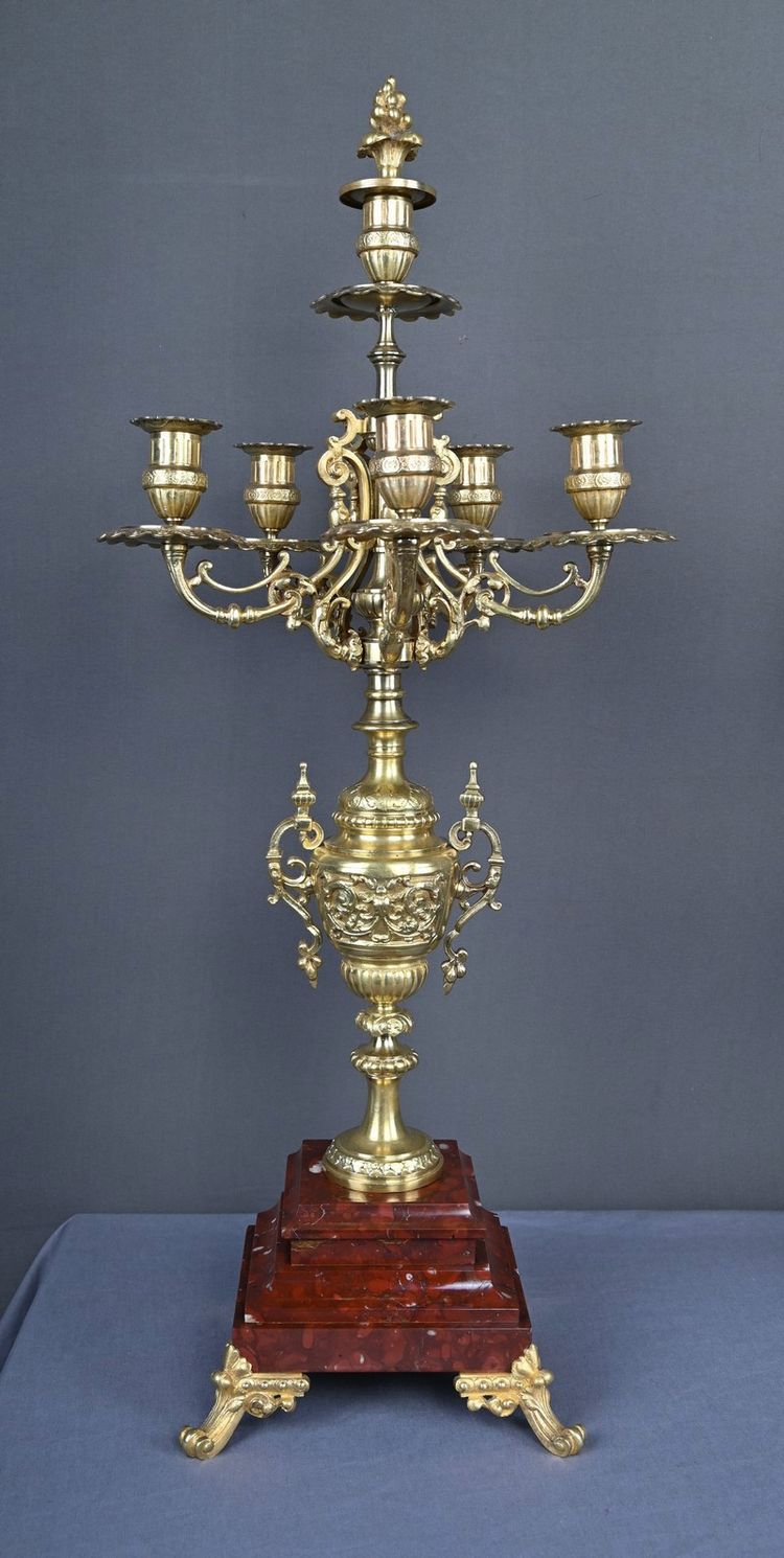 Ein Paar bedeutender Bronzeleuchter im Renaissancestil – 1920