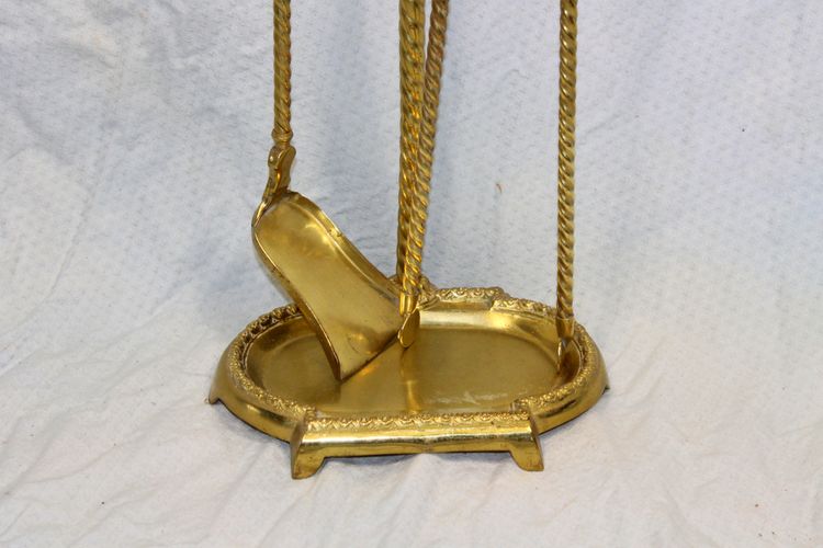 Serviteur de cheminée en bronze de style Louis XVI époque 19ème