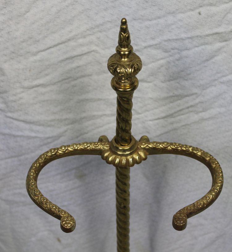 Serviteur de cheminée en bronze de style Louis XVI époque 19ème