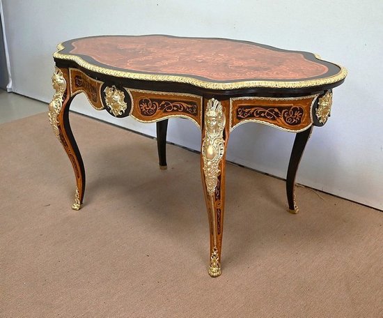 Table Violonée en bois précieux, époque Napoléon III – Milieu XIXe 