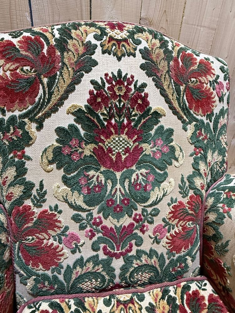 Paire de fauteuils - bergères de style Louis XV en velours