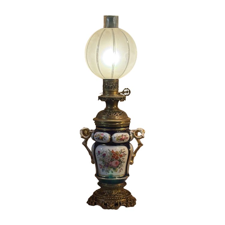Kerosene lamp, 19th century