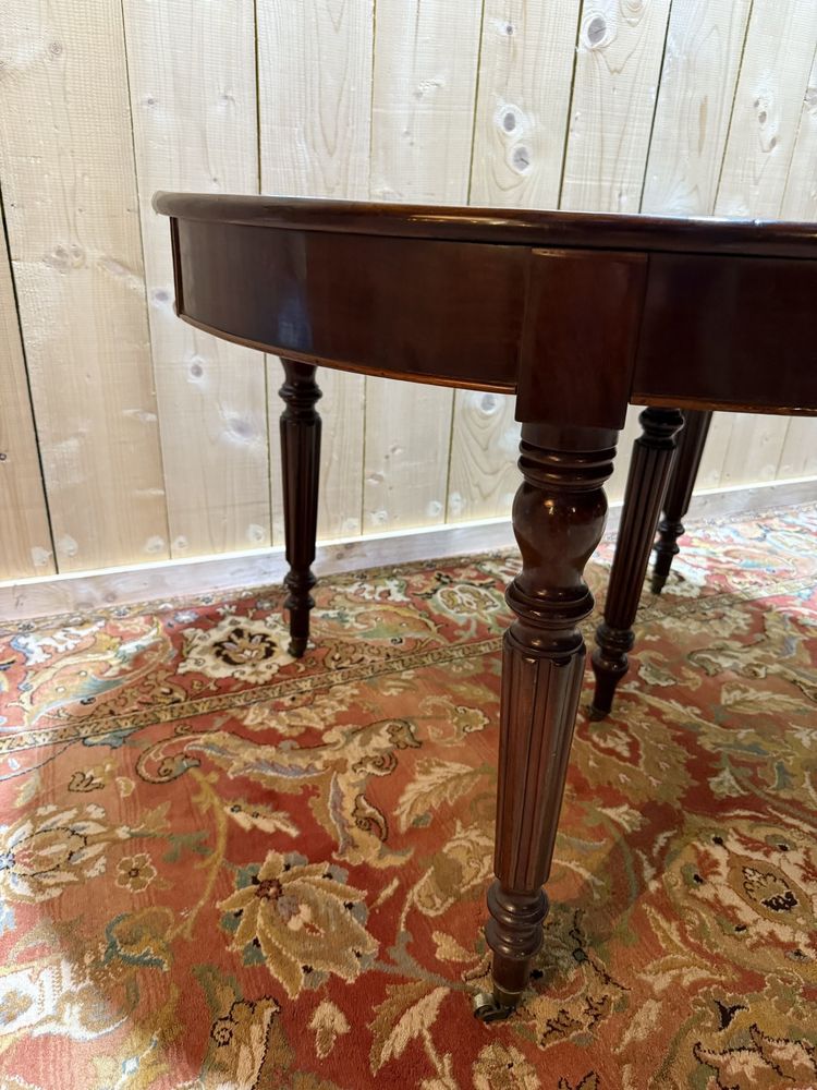 Louis Philippe oval mahogany dining table