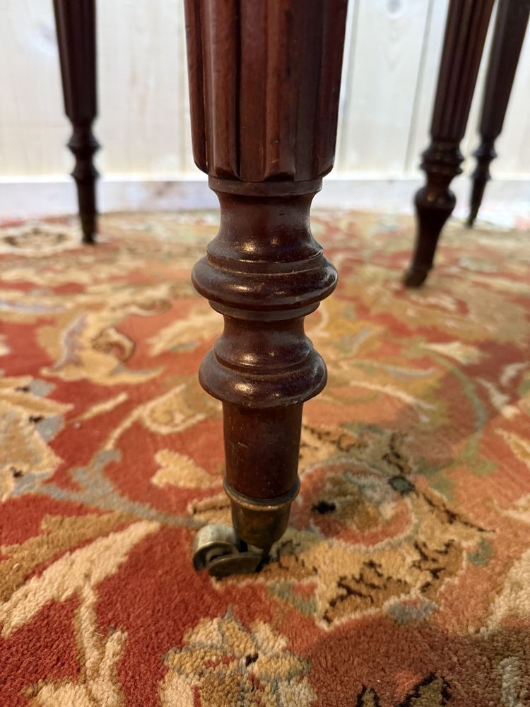 Louis Philippe oval mahogany dining table