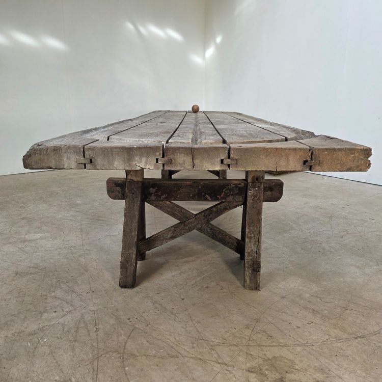 Grande table fin 19ème provenant d'une fromagerie d'alpage 