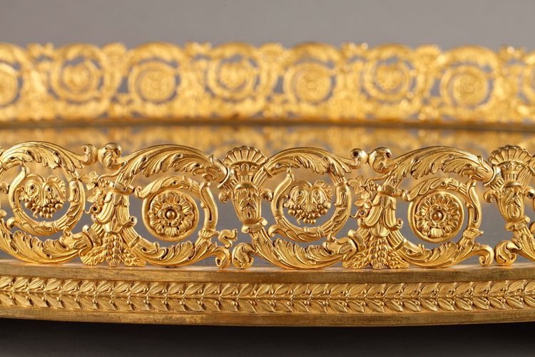 Grand centre de table en bronze doré d'époque Restauration