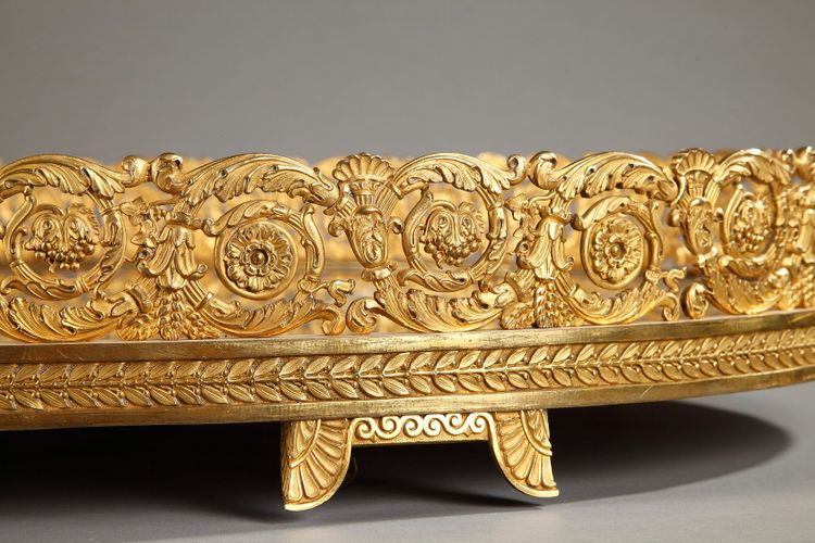 Grand centre de table en bronze doré d'époque Restauration