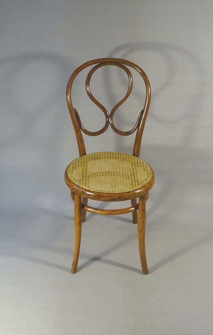 Thonet-Stuhl Nr. 20, OMEGA , kirschbaumfarben - 1875 -