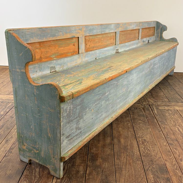 Long Alsatian storage bench, 19th century