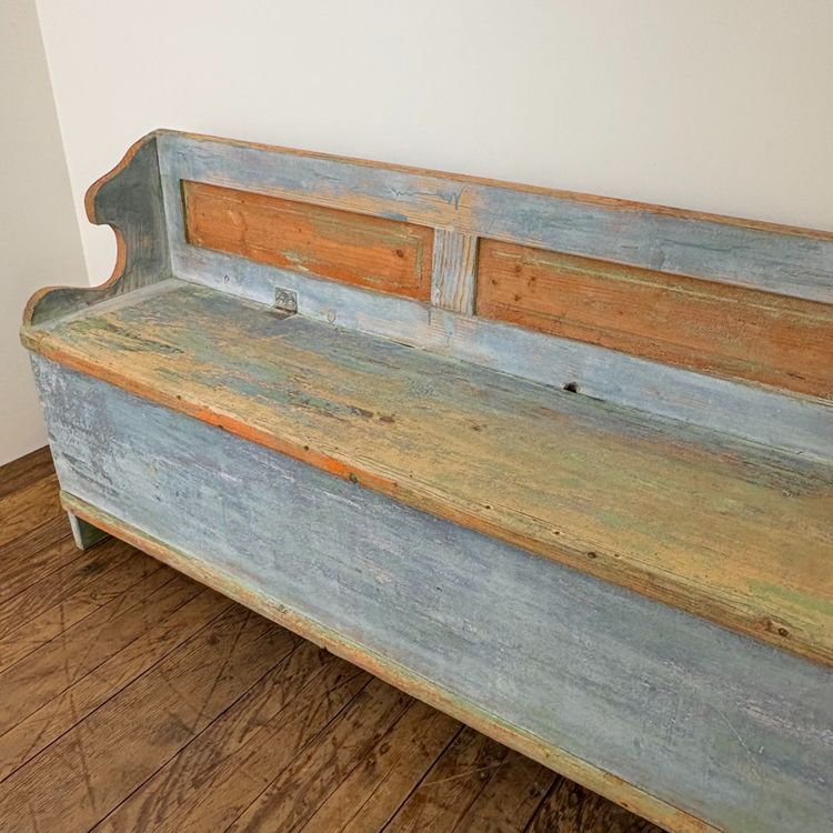 Long Alsatian storage bench, 19th century