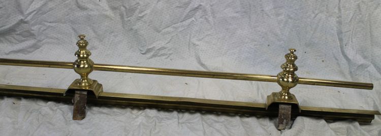 Camino in stile Luigi Filippo - frontale in bronzo e ottone, XIX secolo