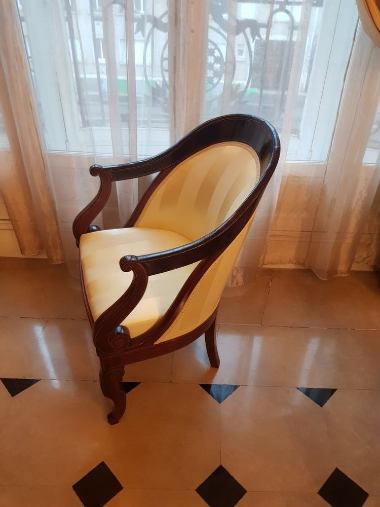 Paire de fauteuils gondole en palissandre .Epoque Charles X.
