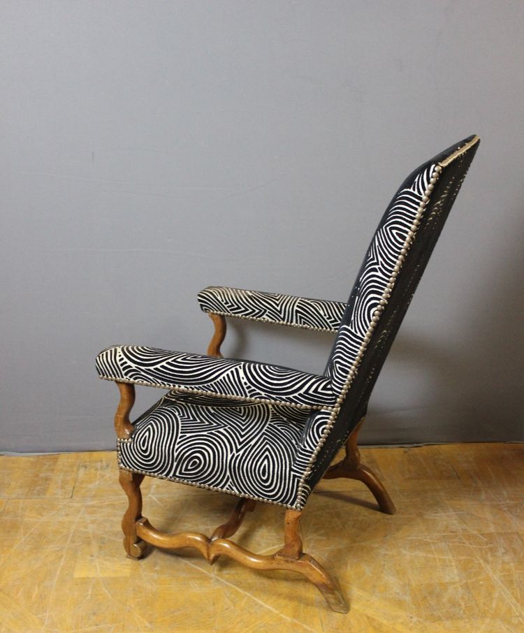 Fauteuil Louis XIV en noyer XVIII
