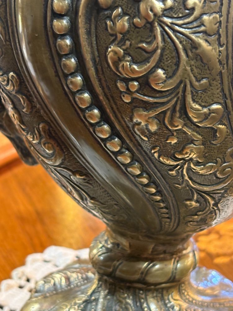 Bronze cup, 18th century