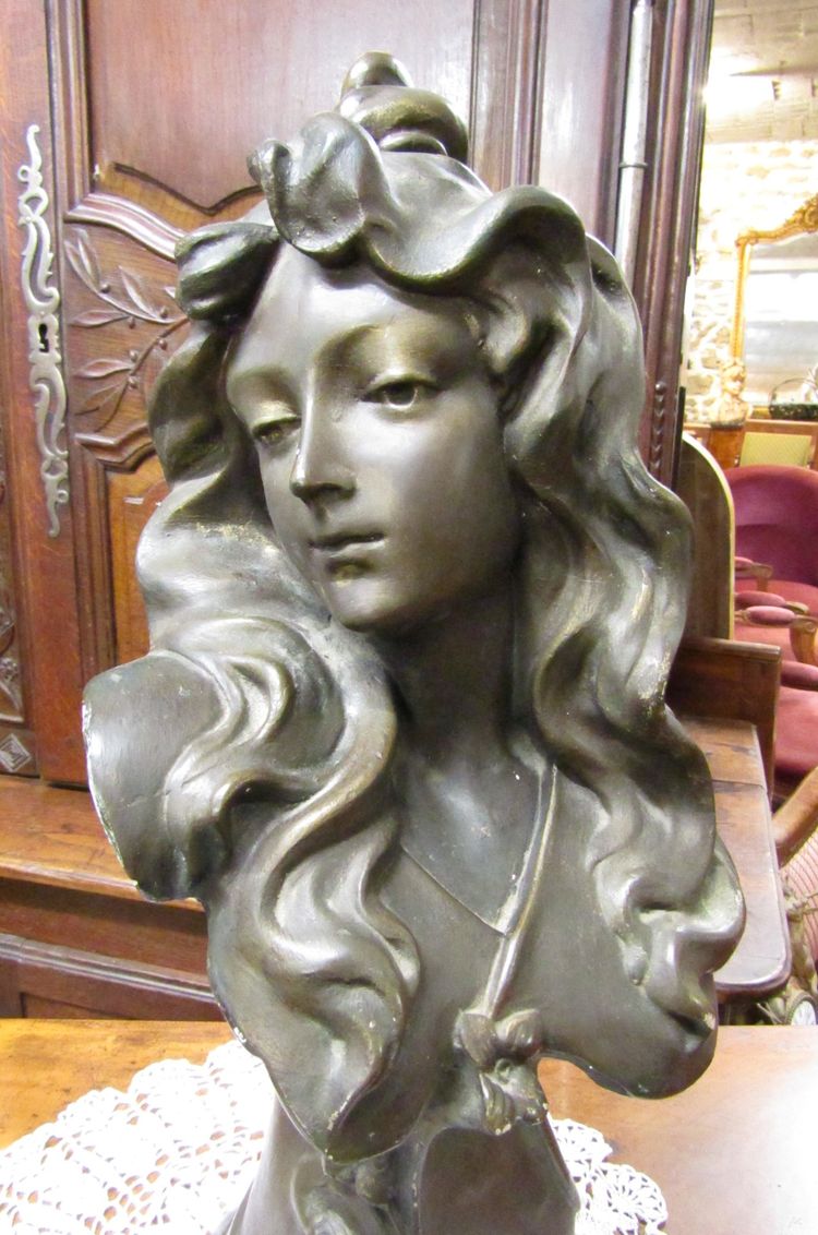 Art Nouveau bust
