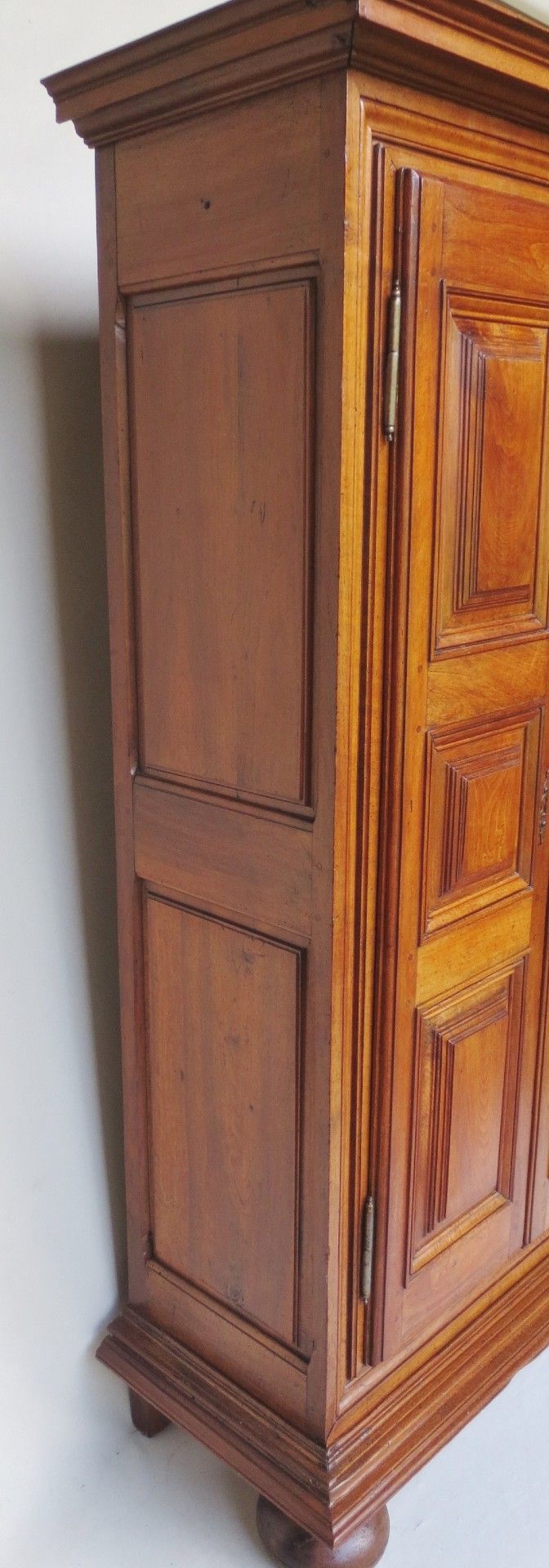 Walnut armoirette, 17th century.