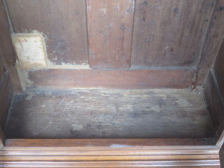 Walnut armoirette, 17th century.