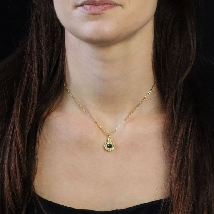 Pendentif or jaune perle grise