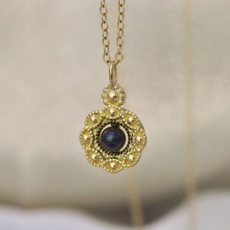 Pendentif or jaune perle grise