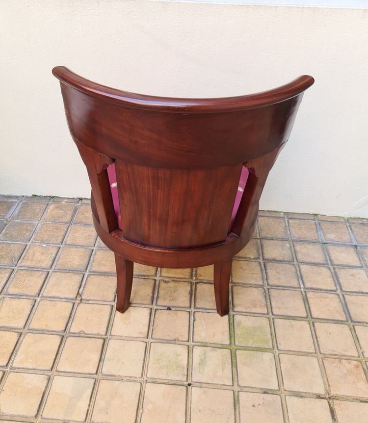 Grand fauteuil de bureau estampillé Quenne (1766-1837). Epoque Empire .