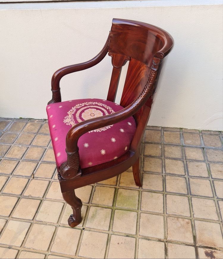 Grand fauteuil de bureau estampillé Quenne (1766-1837). Epoque Empire .