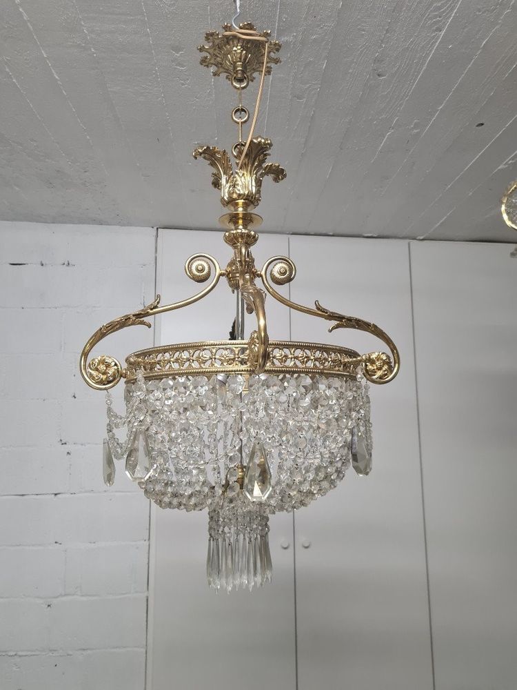 Napoleon III style basket chandelier, 20th century.