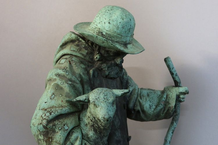 Bronze sculpture "Shepherd and his lamb" dated 1905 and signed