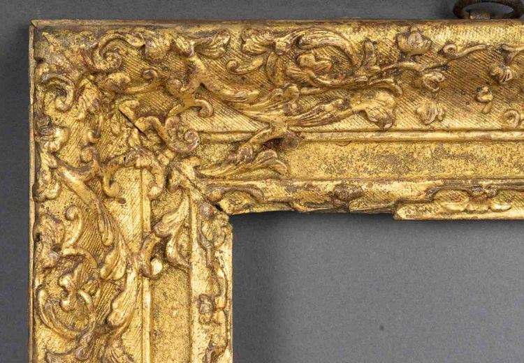 Cadre en bois sculpté doré d'époque Louis XIV