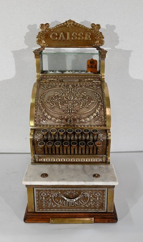 Petit modèle de caisse enregistreuse en Bronze ciselé, « National Cash Register Co.», modèle 312 – Début XXe
