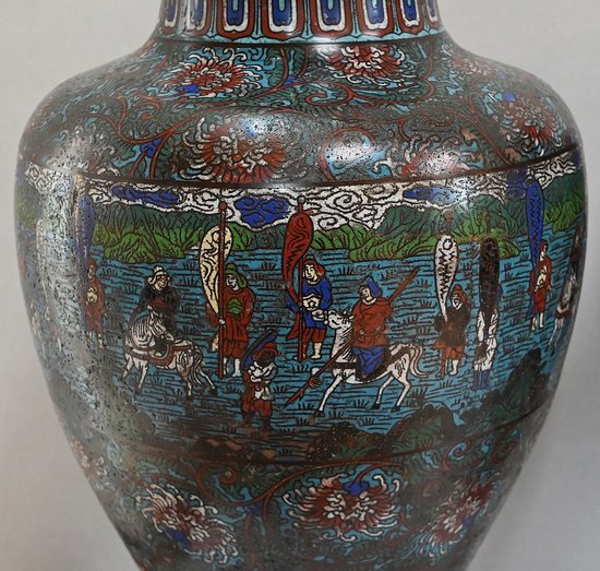 Paire d’Importants Vases en émaux cloisonnés, Japon – XIXe