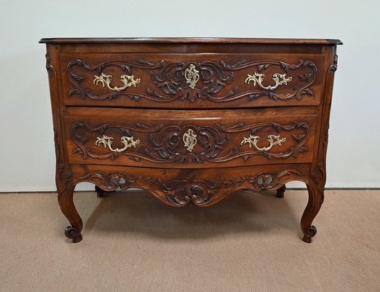 Commode Sauteuse Nîmoise en Noyer, Époque Louis XV - XVIIIe