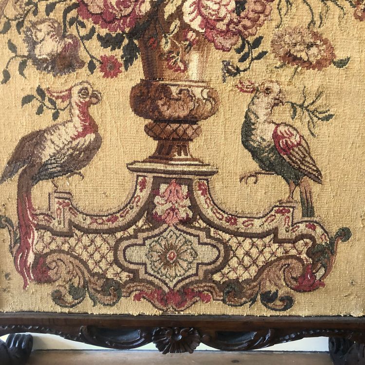 Ecran de cheminée aux perruches, époque Régence
