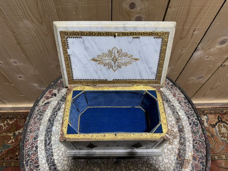 Box - Napoleon III marble jewelry box