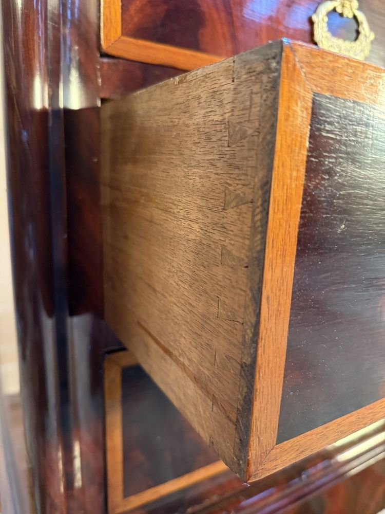 Commode époque Louis Philippe en acajou
