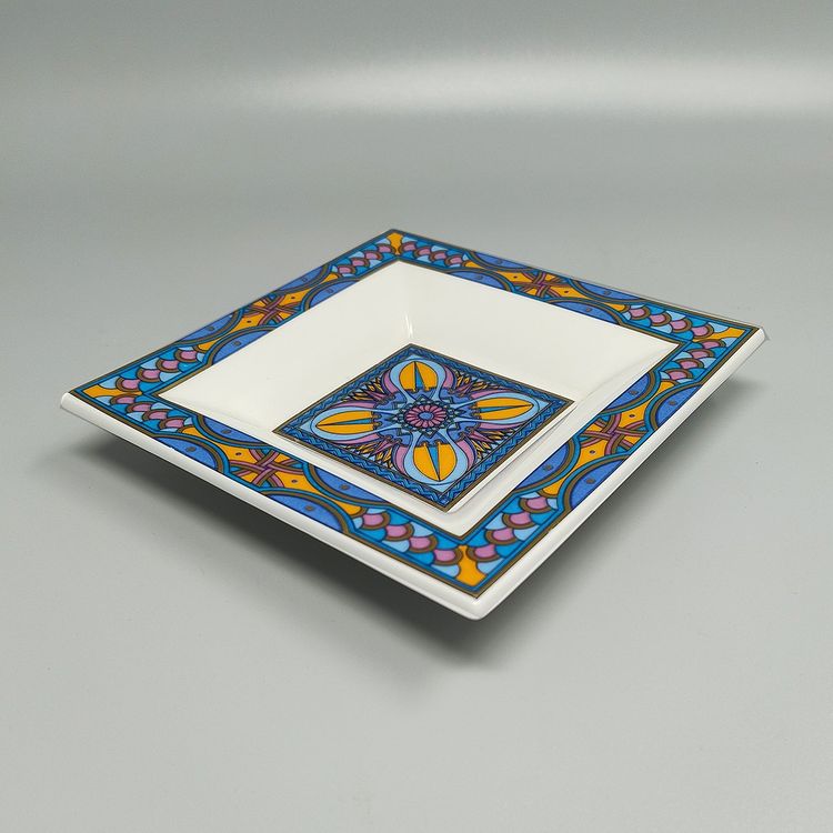 1990s Splendido posacenere o grimaldello in porcellana di Paloma Picasso per Villeroy & Boch