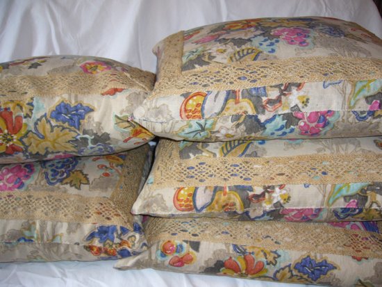 Ensemble de  5 coussins en toile imprimée ancienne début du XXe siècle