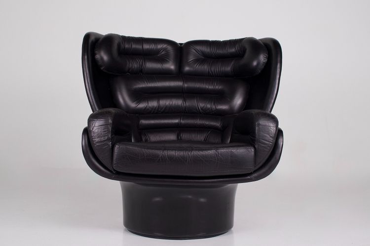 Poltrona Elda nera di Joe Colombo, edizione Comfort