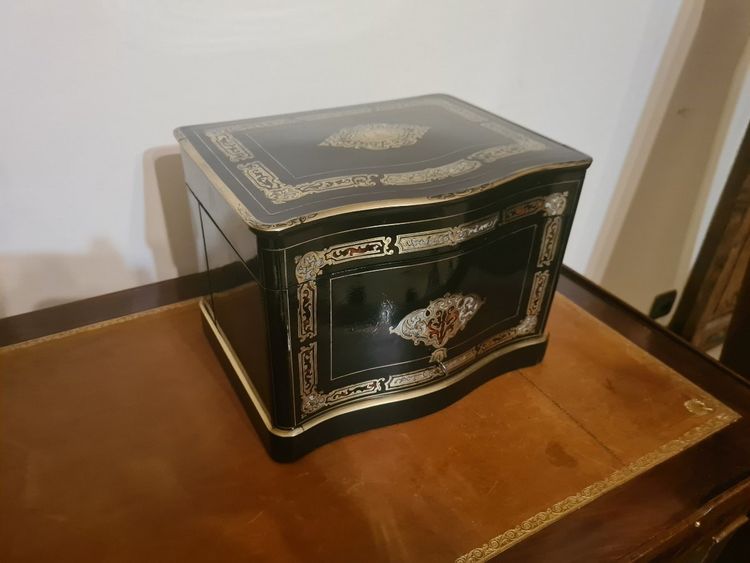 cave à liqueurs complète époque Napoléon III