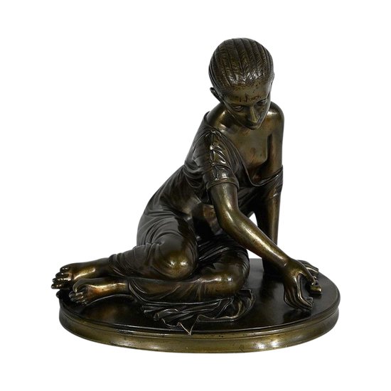 Bronze " The Osselet Player " after an antique statue - XIXth century