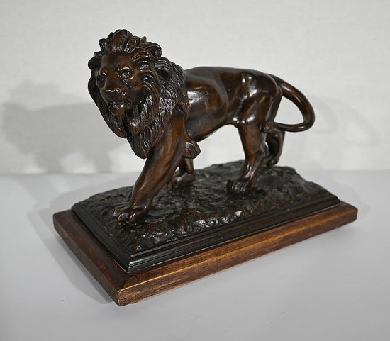 Lion walking" regulator after E. Delabrierre - 1900
