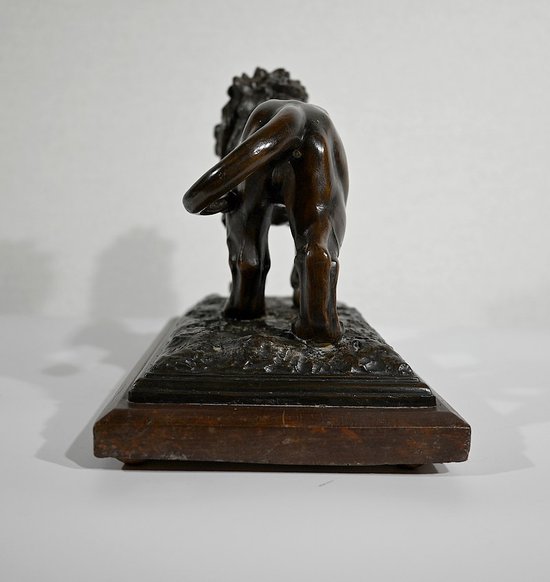 Lion walking" regulator after E. Delabrierre - 1900