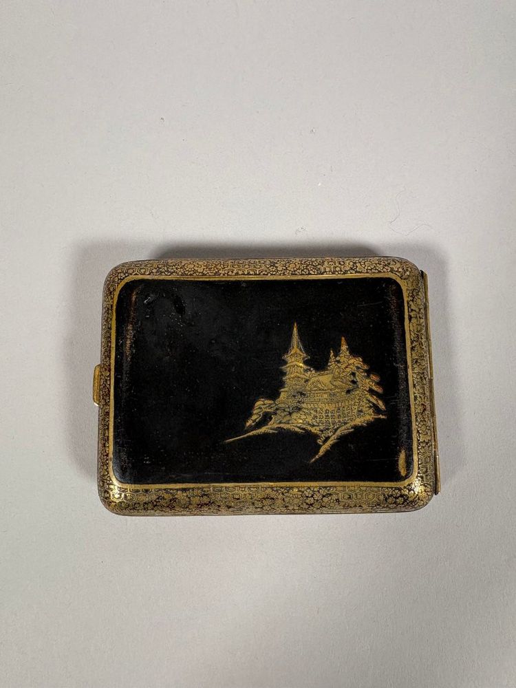 Cigarette box Japan Meiji Era Early 20th century