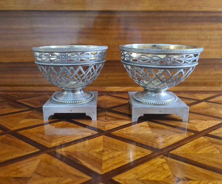 Pair of perfume burners, in Sèvres porcelain, silver mounts, mid-19th century
