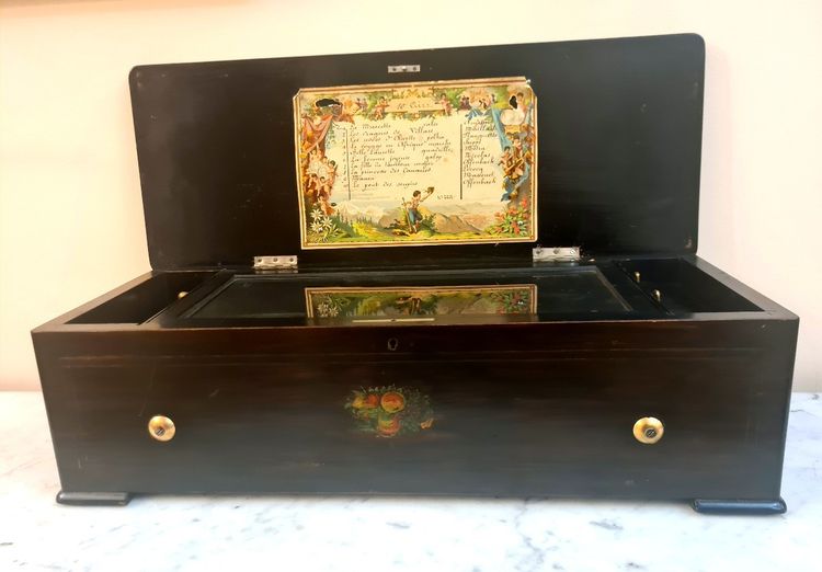 Napoleon III era music box - working -